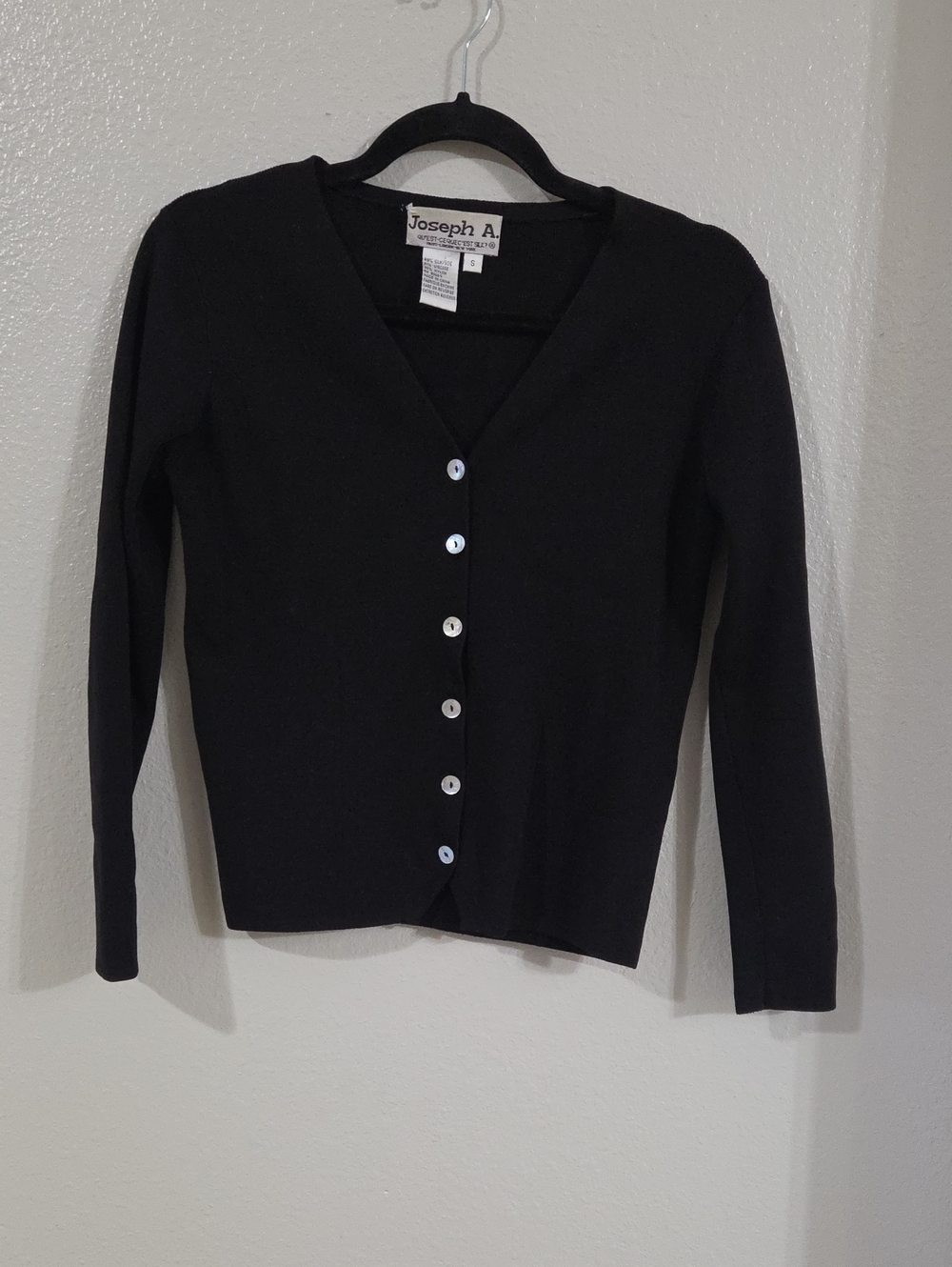 Joseph A Black V‑Neck Button Front Cardigan